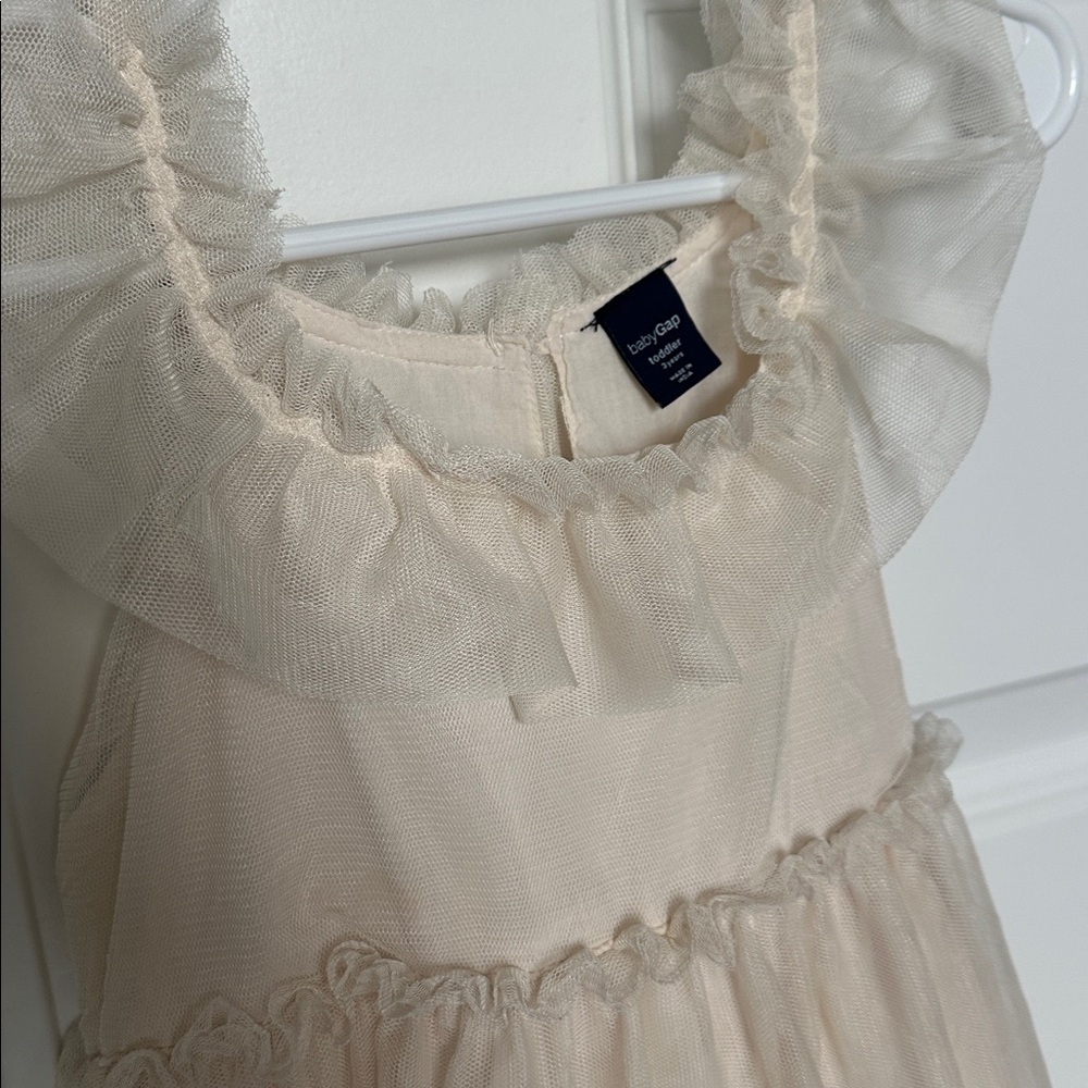 Baby GAP Cream Ruffled Dress - Picture 2 of 6